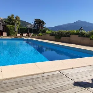 Bed & Breakfast Loup Castel Boutique Frankrijk