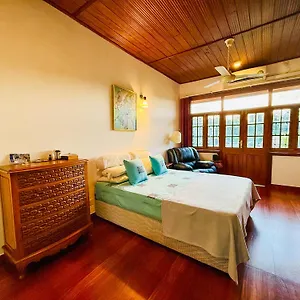 The Tenthola *** Kandy