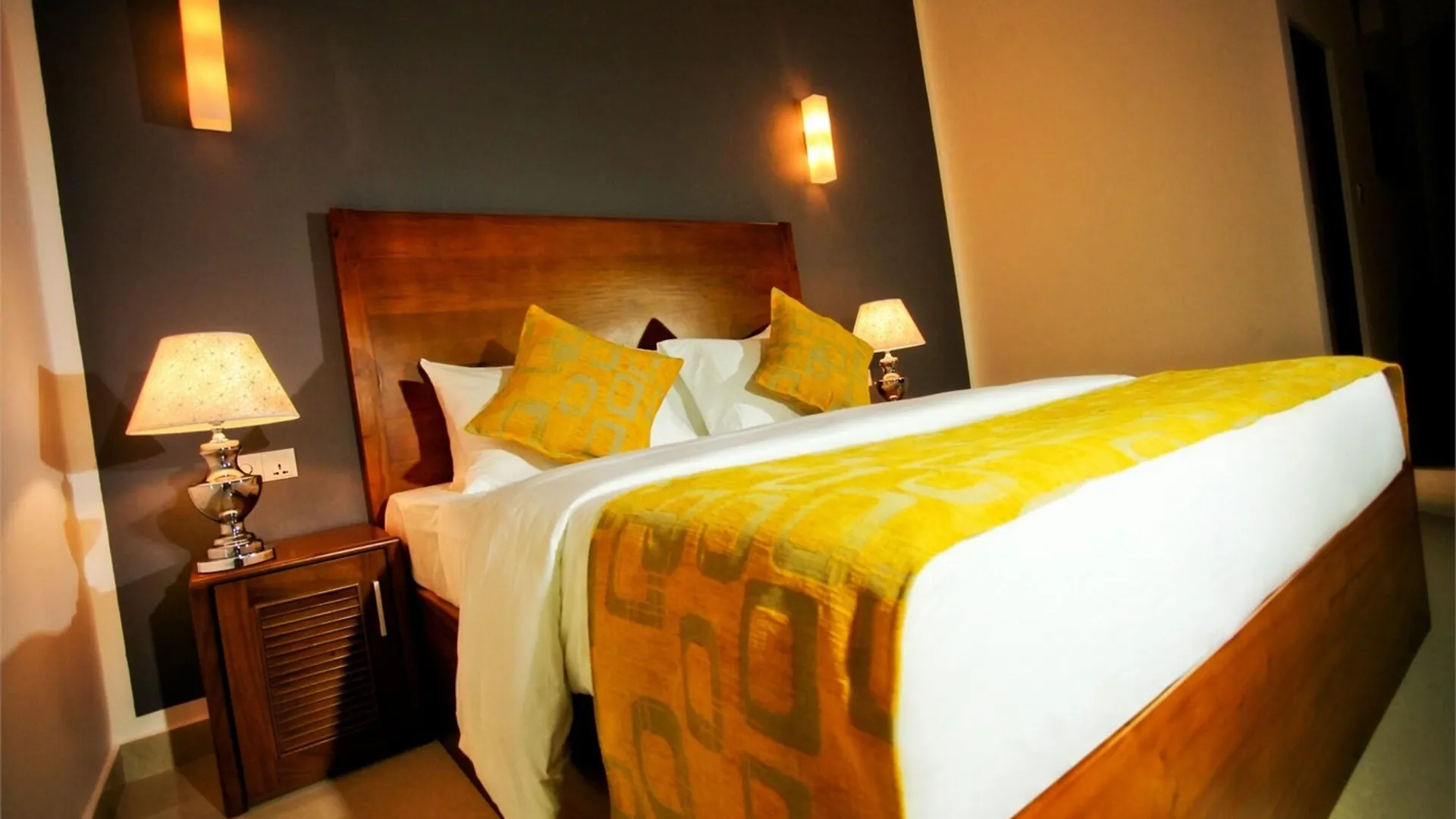 Hotel Travellers Nest Kandy
