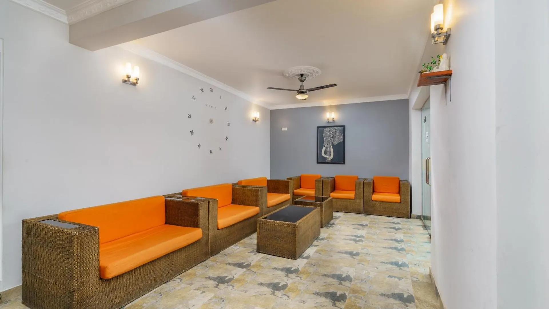 ****  Hotel Travellers Nest Kandy Sri Lanka